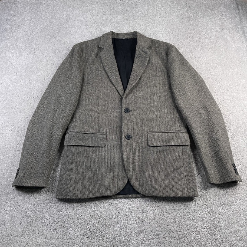 Elegant Gray Two-Button Blazer